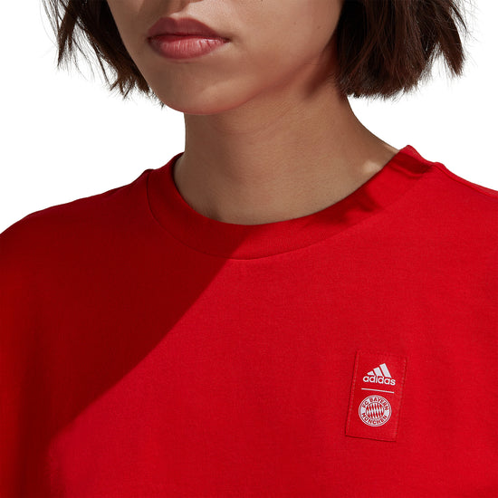 FC Bayern Munich Women's Graphic T-Shirt 2022/23 | EvangelistaSports.com | Canada's Premiere Soccer Store