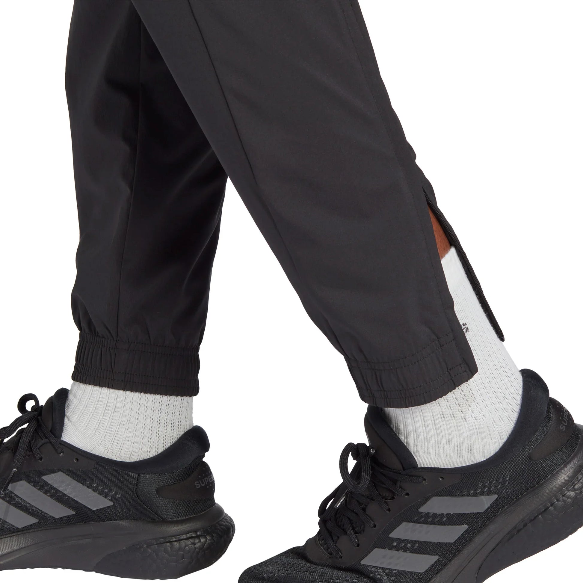 Manchester United FC Icon Woven Tracksuit Pants 2022/23 | EvangelistaSports.com | Canada's Premiere Soccer Store
