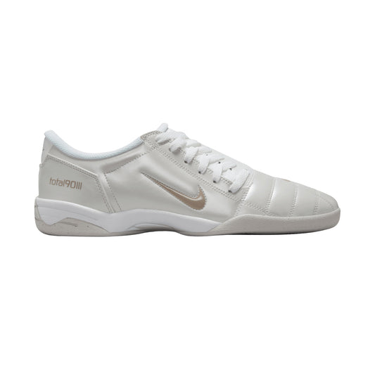 Total 90 Indoor Soccer Shoes