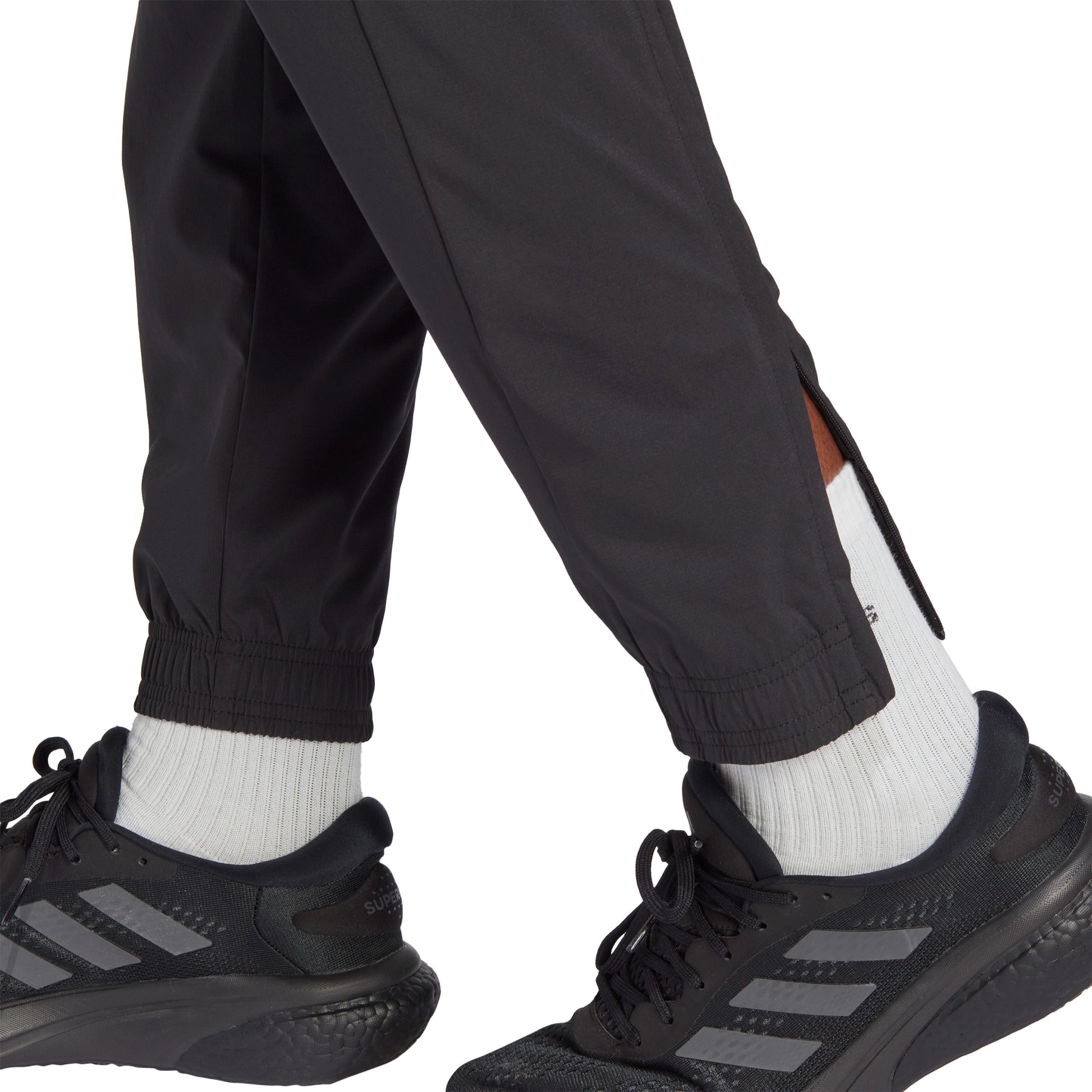 Manchester United FC Icon Woven Tracksuit Pants 2022/23 | EvangelistaSports.com | Canada's Premiere Soccer Store