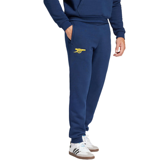 Arsenal FC Essentials Trefoil Tracksuit Pants 2023/24 | EvangelistaSports.com | Canada's Premiere Soccer Store