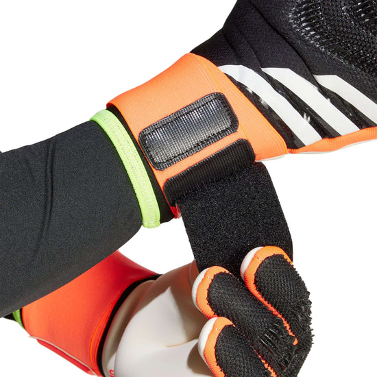 Predator Competition Goalkeeper Gloves | EvangelistaSports.com | Canada's Premiere Soccer Store