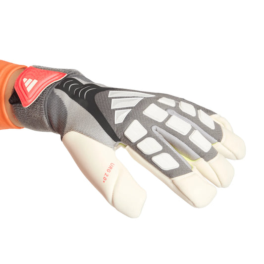 Predator Pro Hybrid Strap Goalkeeper Gloves